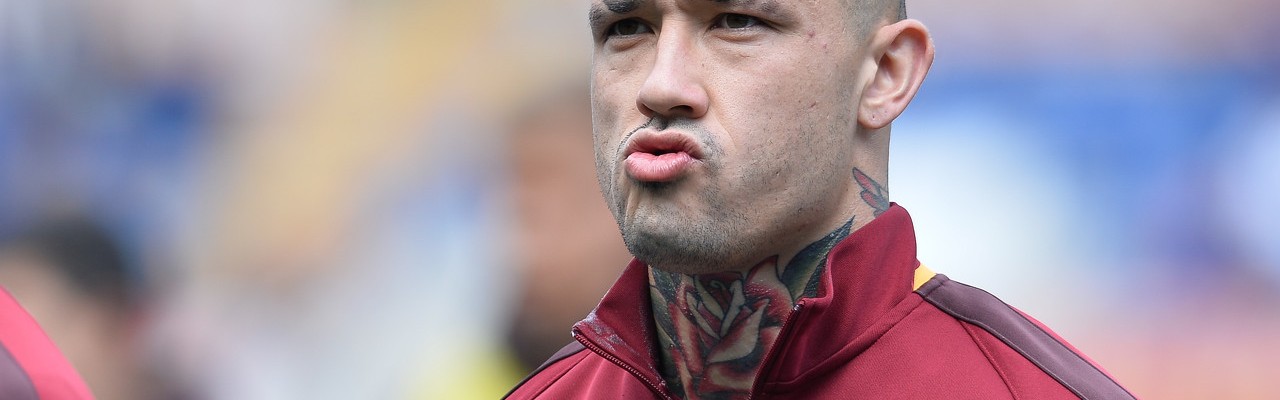 纳因戈兰：不看好麦克托米奈霍伊伦多夫比克，我在的罗马中场最强